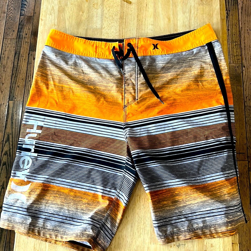 Hurley men’s board shorts
